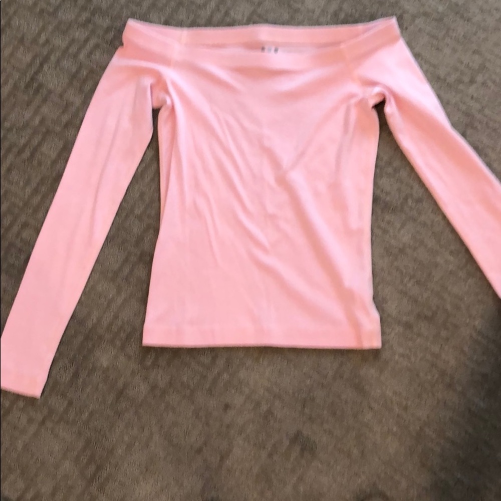 Three dot Off shoulder shirt